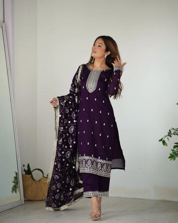 PURPLE COLOR PREMIUM QUALITY SUIT SET DT -273