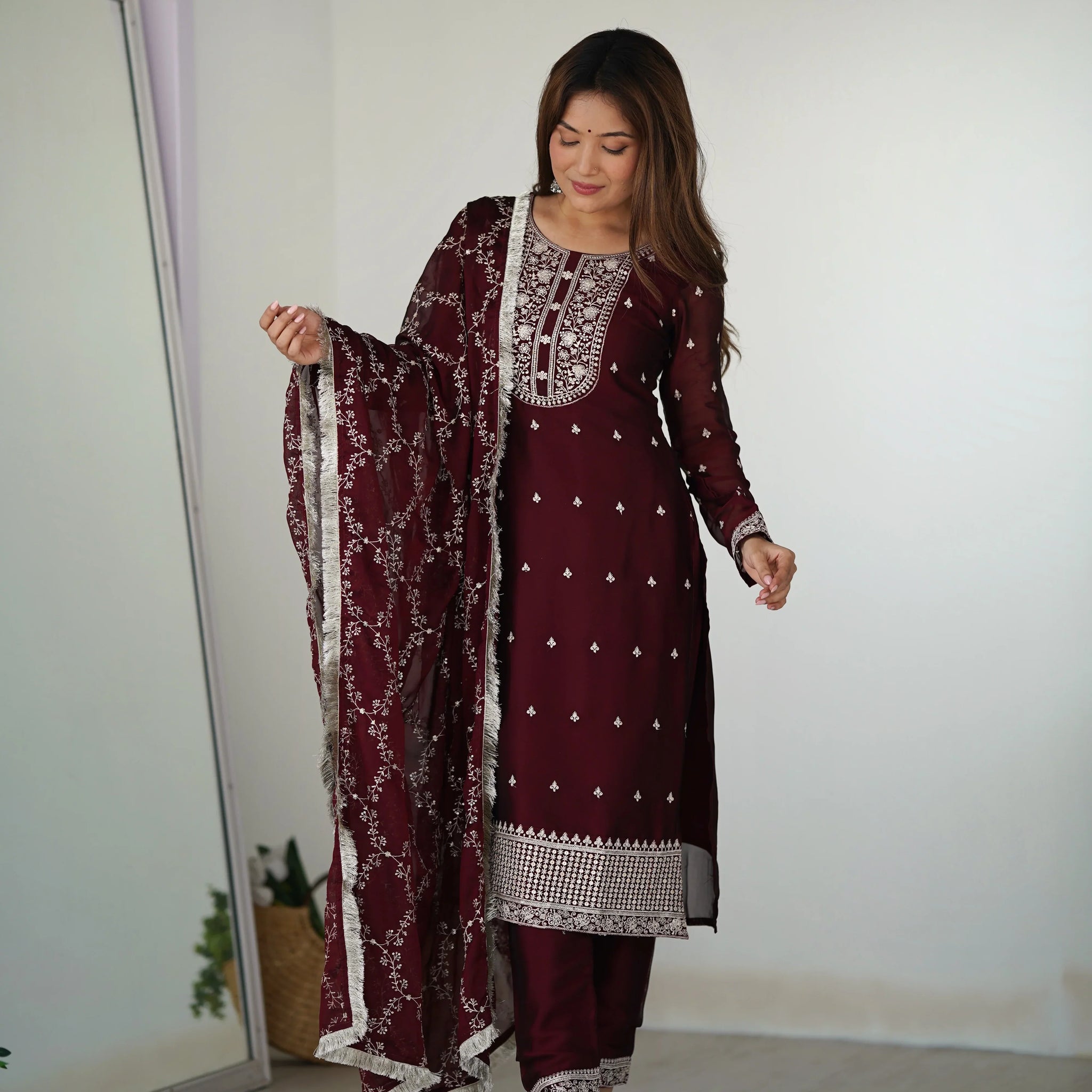 MAROON COLOR PREMIUM QUALITY SUIT SET DT -273