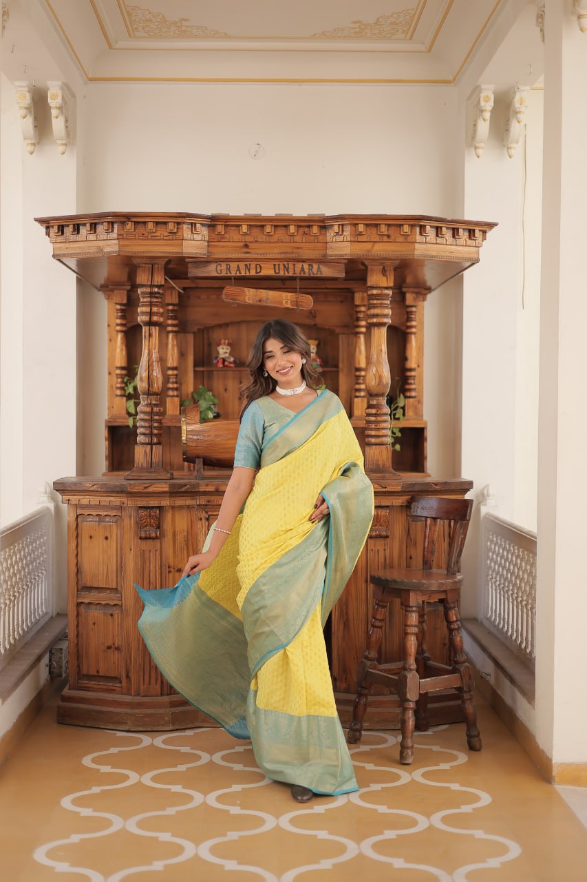 LAYRA'S PREMIUM DESIGNER SAREE COLLECTION KA-3009